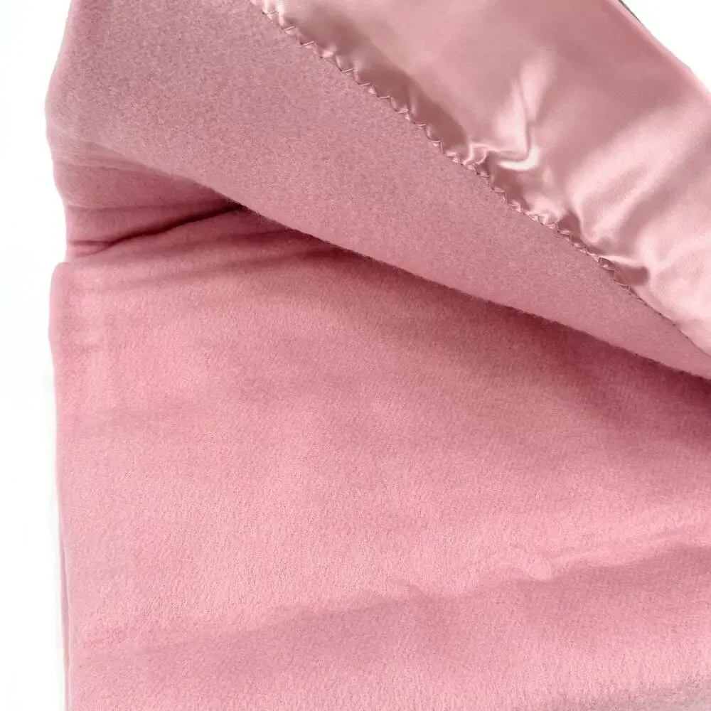 VTG Luron Pink Satin Trim Rayon/Nylon Blend Twin Miracle Blend Blanket 72”x90”